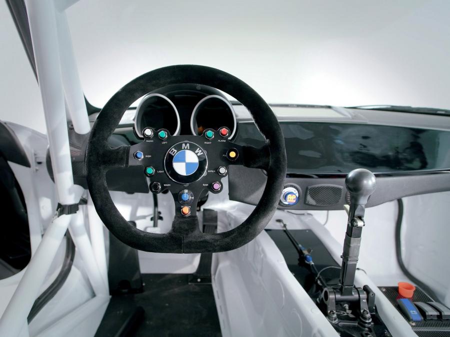  BMW Z4 M Coupe Race Car 2006 года  (фото 18 из 19)